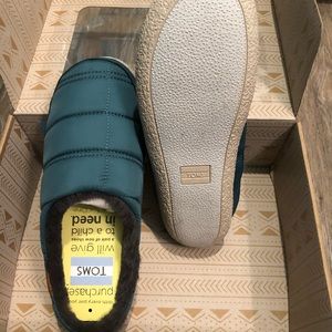 TOMS Ivy Slippers